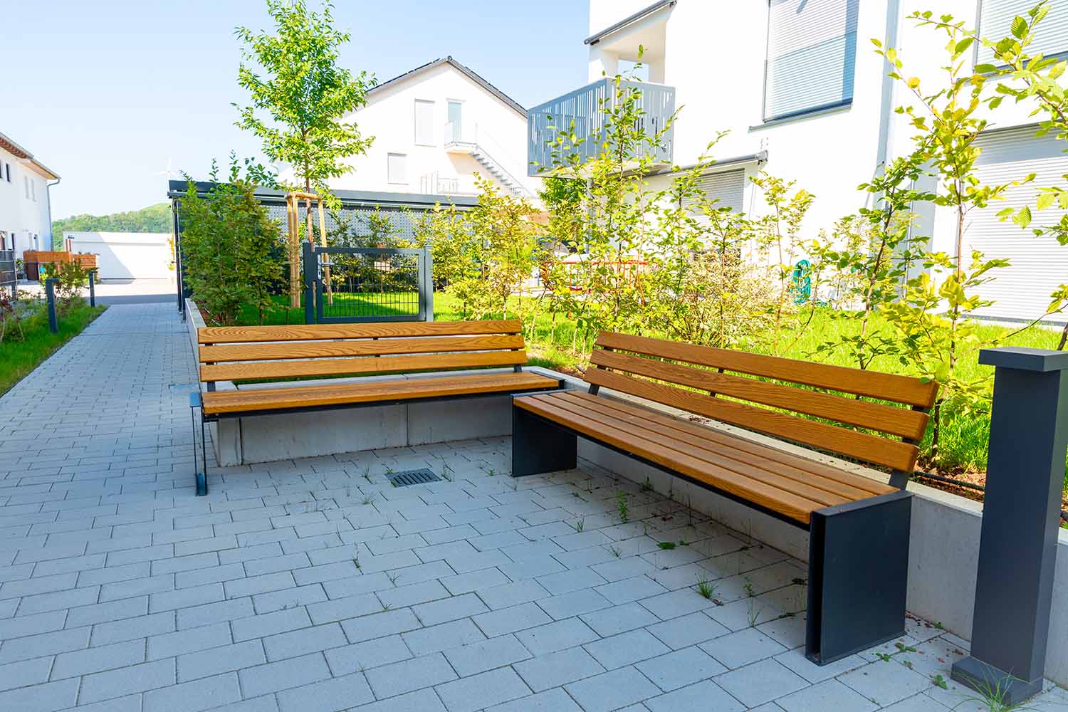 Bänke und Bepflanzung in Korntal – Gartenbau Ludwigsburg
